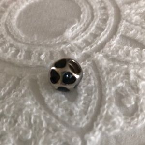 Pandora bead